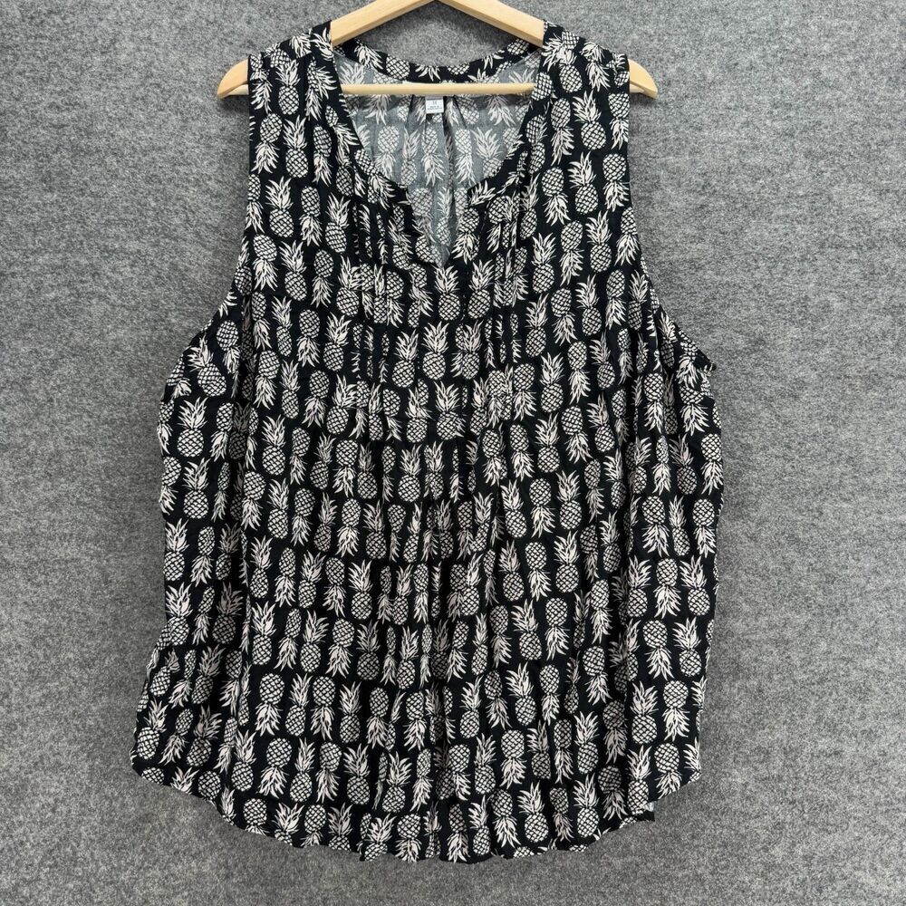 Croft & Barrow Blouse Women 3X Plus Black Pineapple Print V-Neck Sleeveless